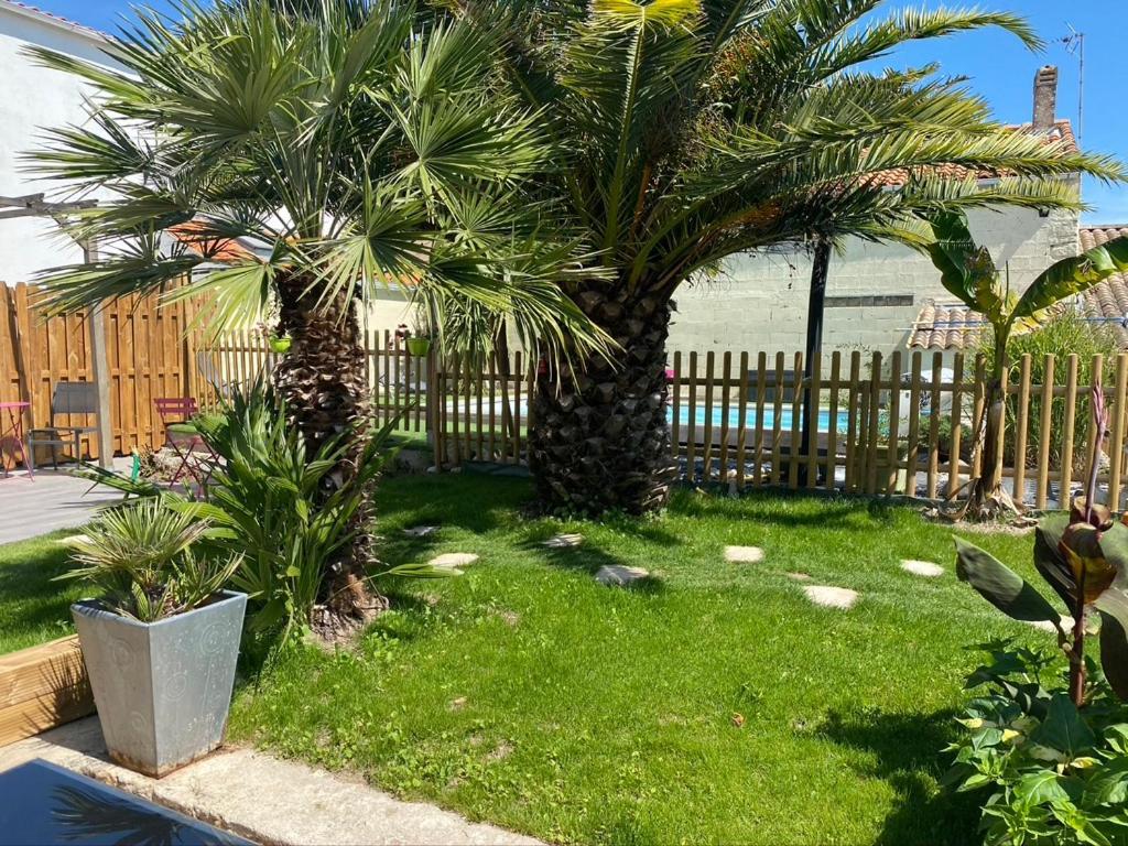 Le Pressoir - Et Meubles De Tourisme - 2 Etoiles Holiday home *